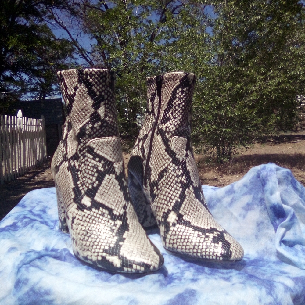 Women's boots